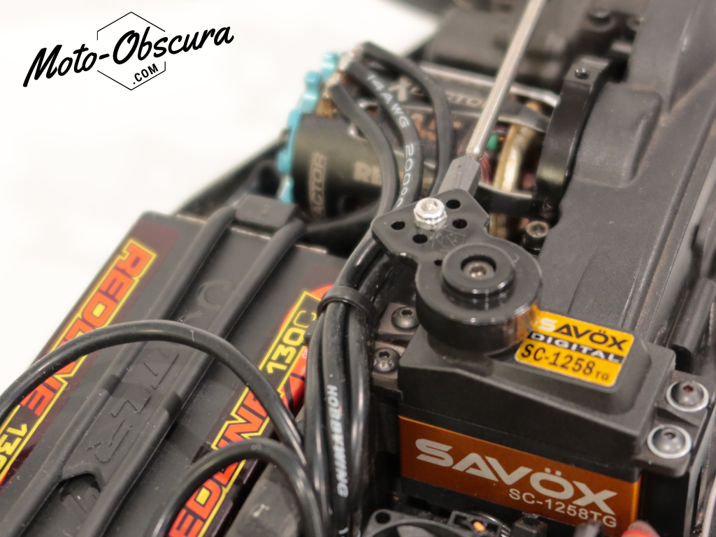 Piastra Peso Telaio Servo In Ottone Moto-Obscura Per Team Associated B7, Scala 1:10 - Foto 2